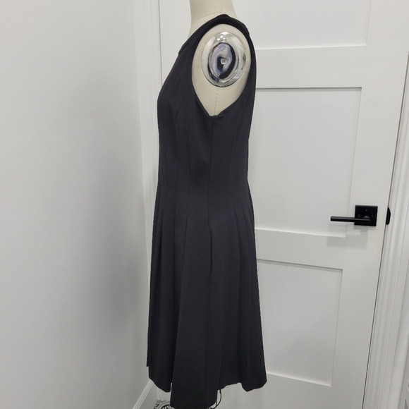 WHBM Pleated Sleeveless Black Midi Dress Size 12 - Picture 4 of 12
